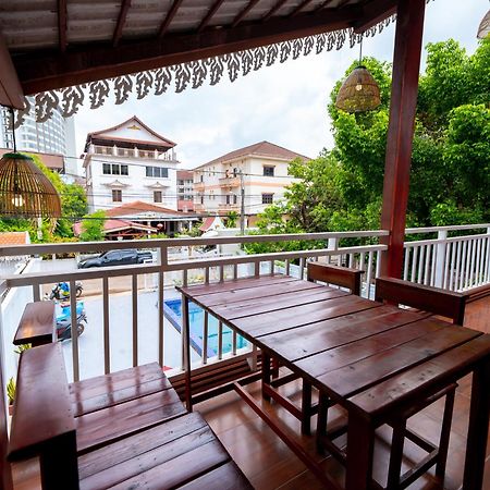 Vientiane Ruby Villa Hotel Exterior photo